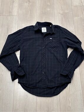 Casual Men's Dark Grey Plaid Button-Down Shirt